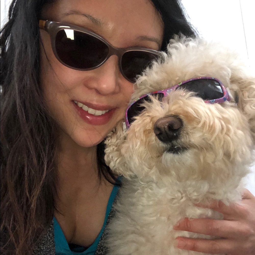 Meet your Posher, Gloria